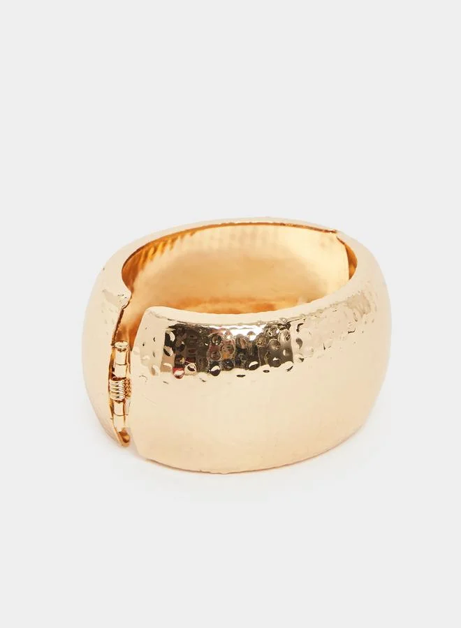 Styli Gold Hammered Bangle Bracelet